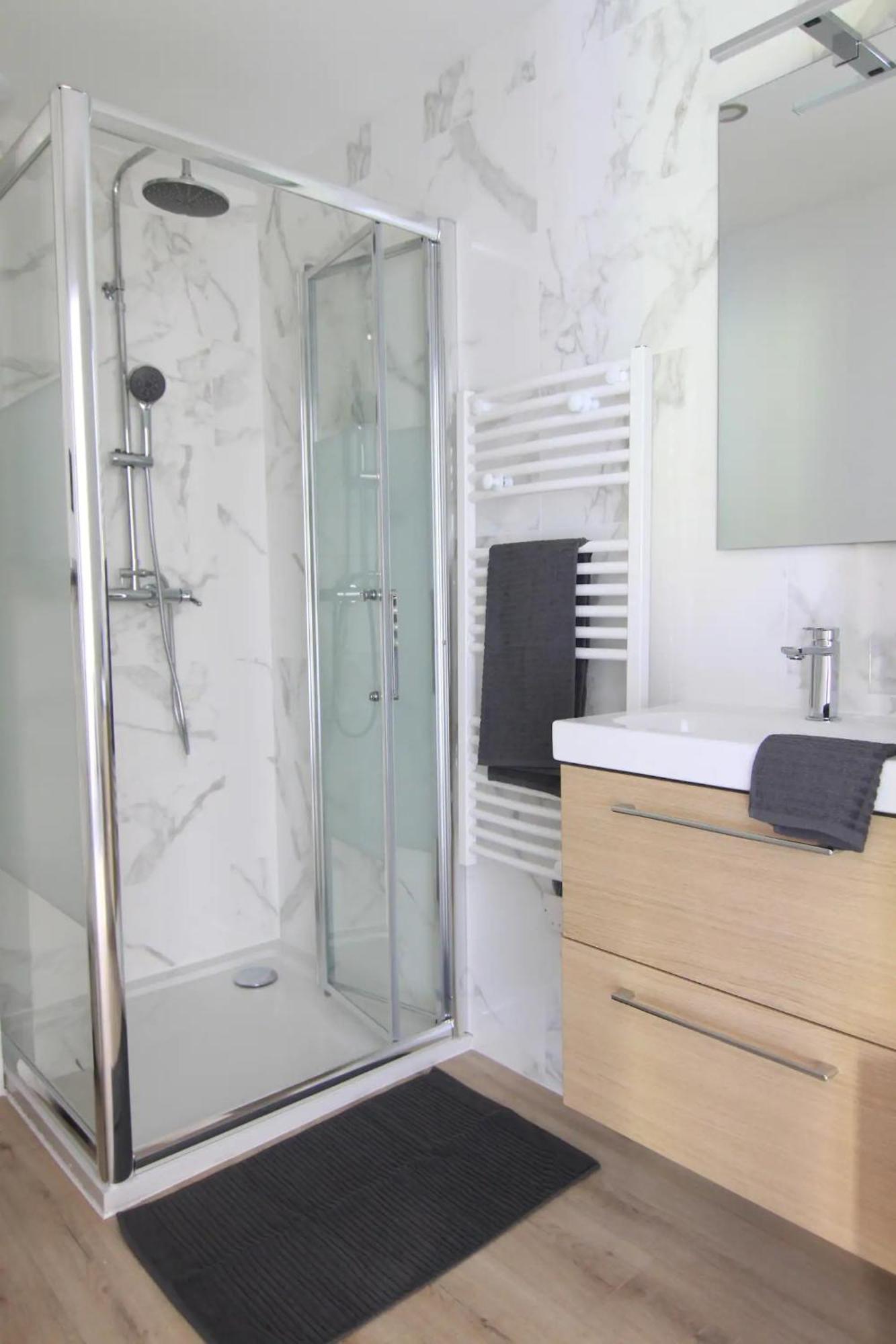 T2 Duplex Segre - Hyper Centre - Wifi - Netflix Daire Dış mekan fotoğraf